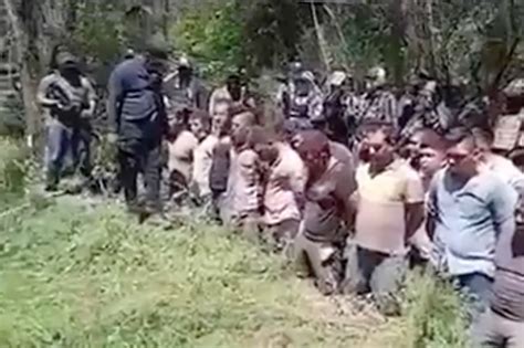 chainsaw cartel beheading|Disturbing video shows Mexican cartel lining up rivals for mass .